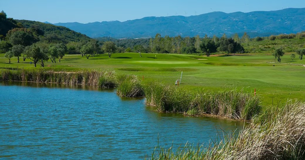 Fairways and inland views at Álamos Golf Course, Morgado do Reguengo, Portimão