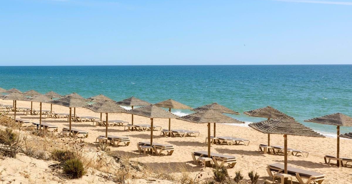 Praia de Ancão beach and shoreline on the Loulé coast