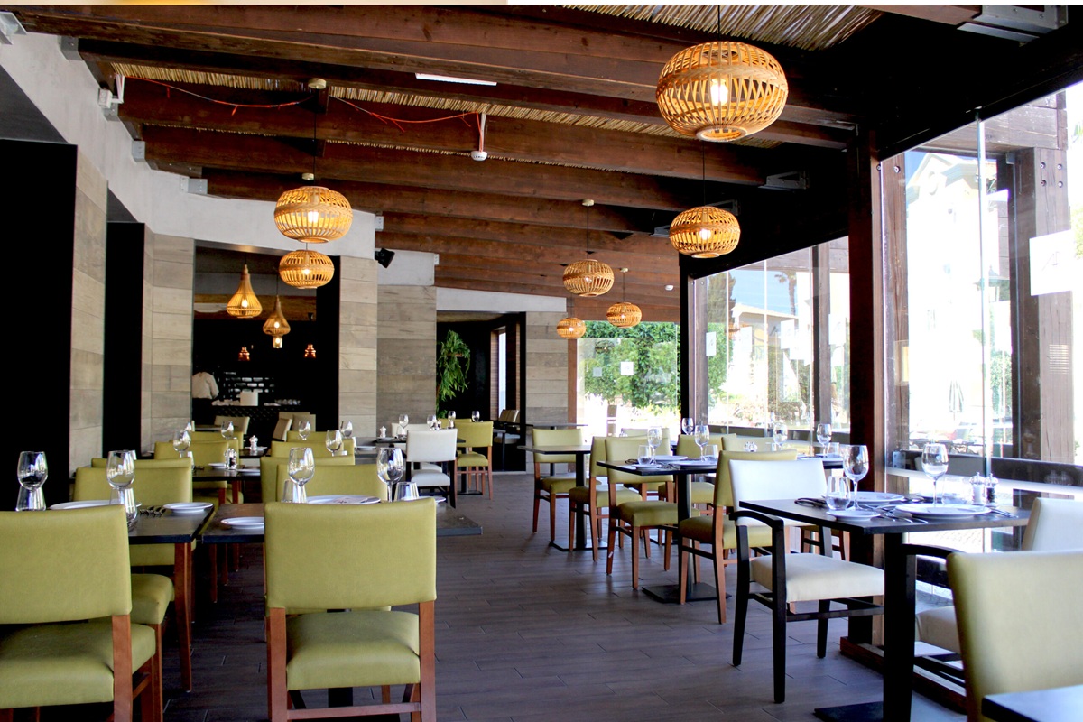 Adriana Beach Club Hotel Resort interiors, Falésia