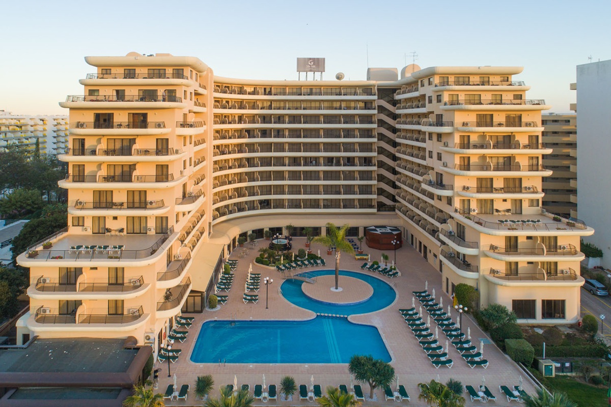 Hotel Vila Galé Marina guest spaces overlooking Vilamoura